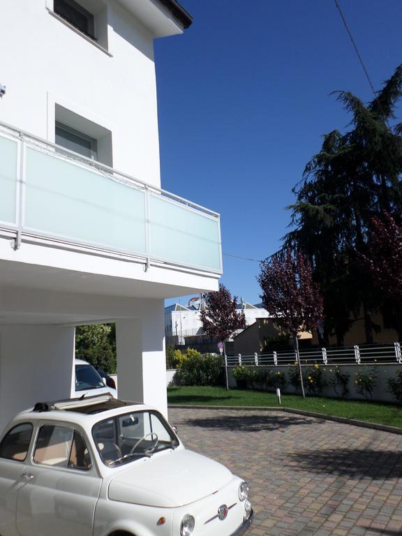 H5-5H Luxury Room Maranello Buitenkant foto