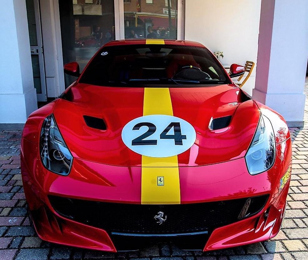 H5-5H Luxury Room Maranello Buitenkant foto